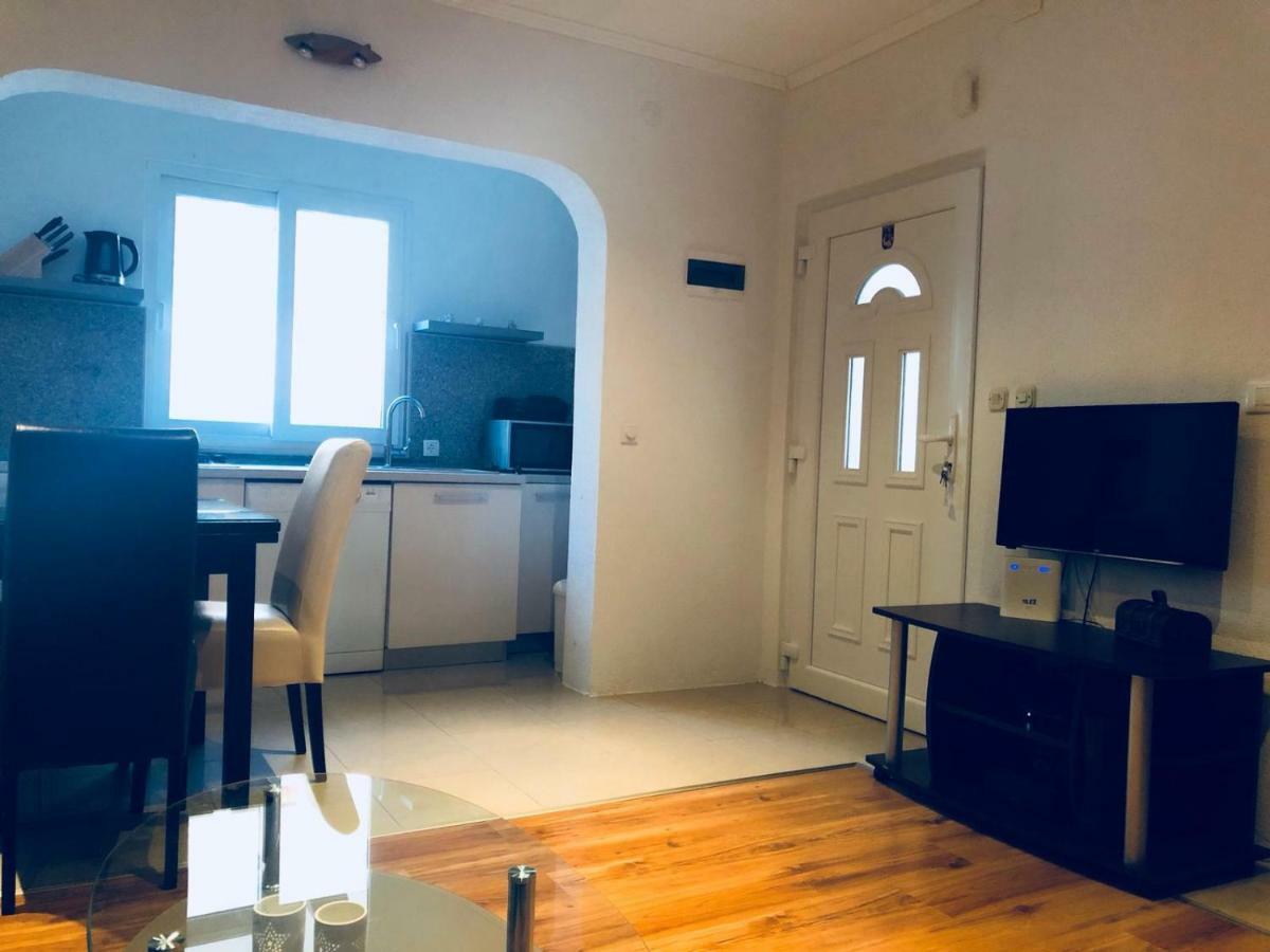 Apartman Stevic Pisak Eksteriør billede